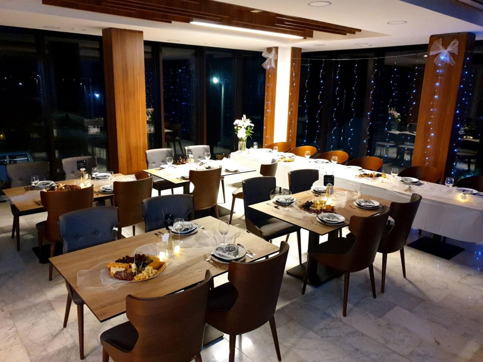 بيهاتش Hotel Lohovo المظهر الخارجي الصورة